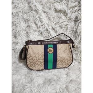 TOMMY HILFIGER SMALL TOP ZIP HOBO HANDBAG, BEIGE ALPACA / NAVY & GREEN STRIPE